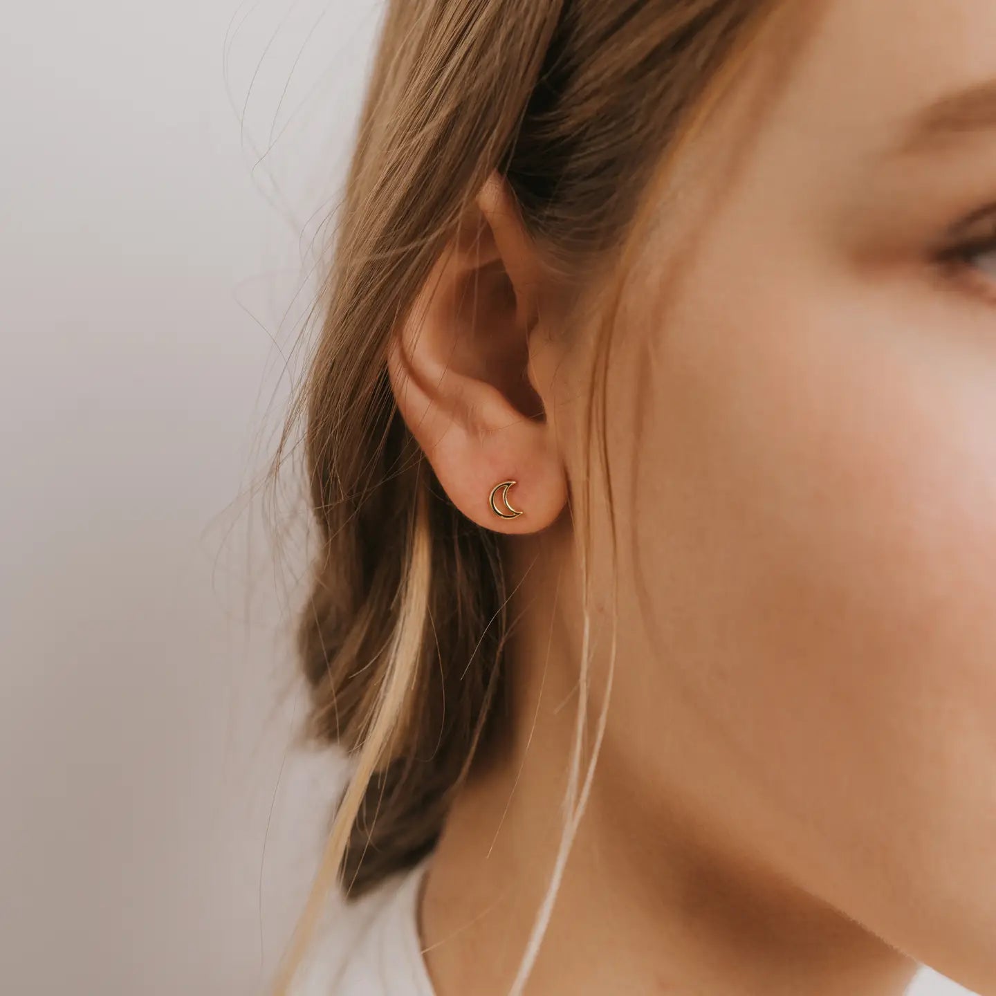 Minimalist - Moon - Gold Earrings
